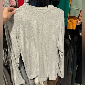 Skims
Gray Long Sleeve Top